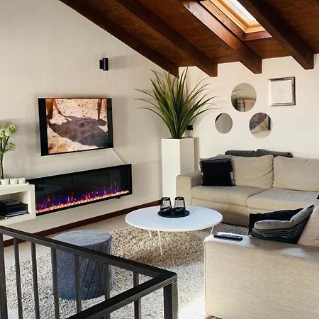 Casacamelia 35, 3 Bdrm With View Lake Como Appartement Acquaseria Buitenkant foto
