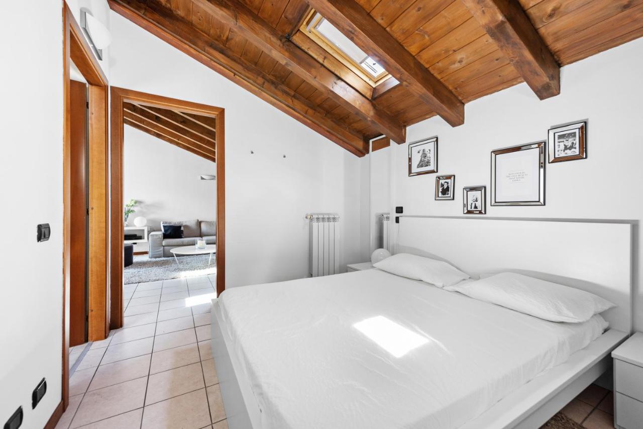 Casacamelia 35, 3 Bdrm With View Lake Como Appartement Acquaseria Buitenkant foto
